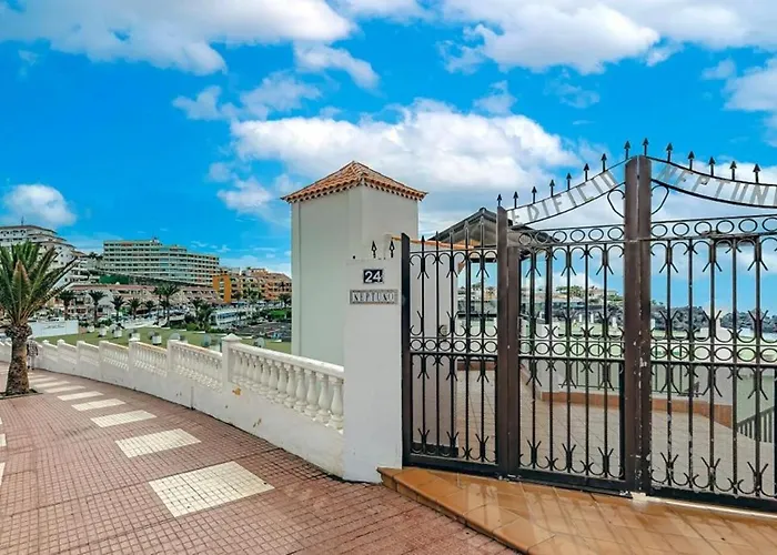 Neptuno Ocean Front Apartment Puerto de Santiago (Tenerife)
